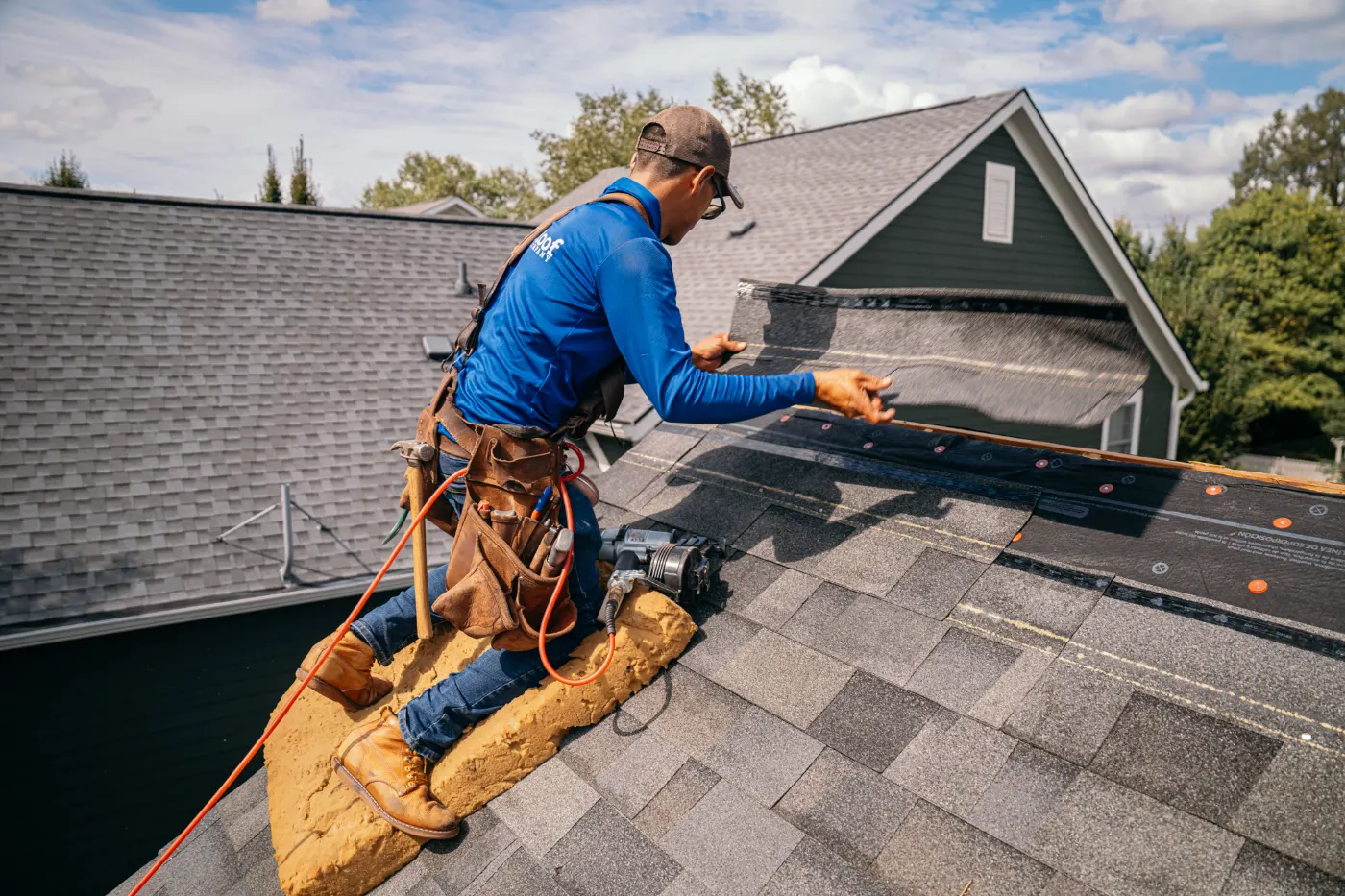 Commercial roof inspection documented in La Fontaine