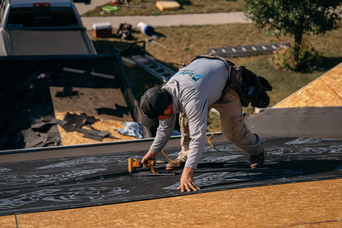 Commercial roof inspection documented in La Fontaine